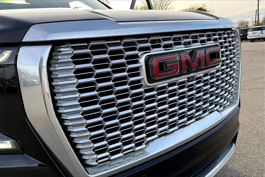 Used 2021 GMC Yukon Denali image 32