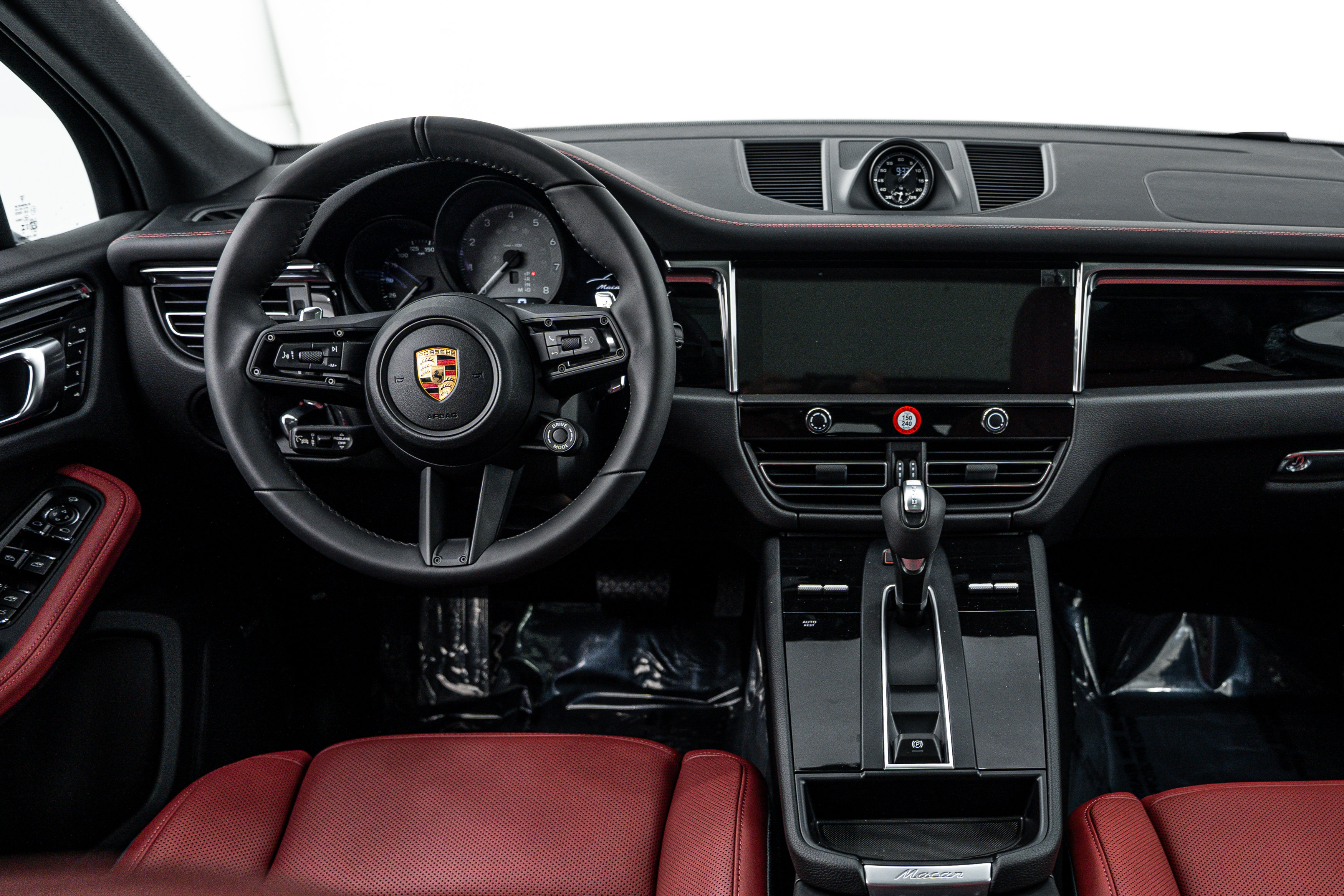 New 2026 Porsche Macan S image 13