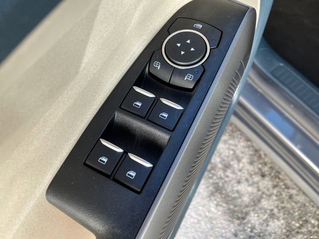 Used 2025 Ford Maverick Lariat w/ 4K Tow Package image 24