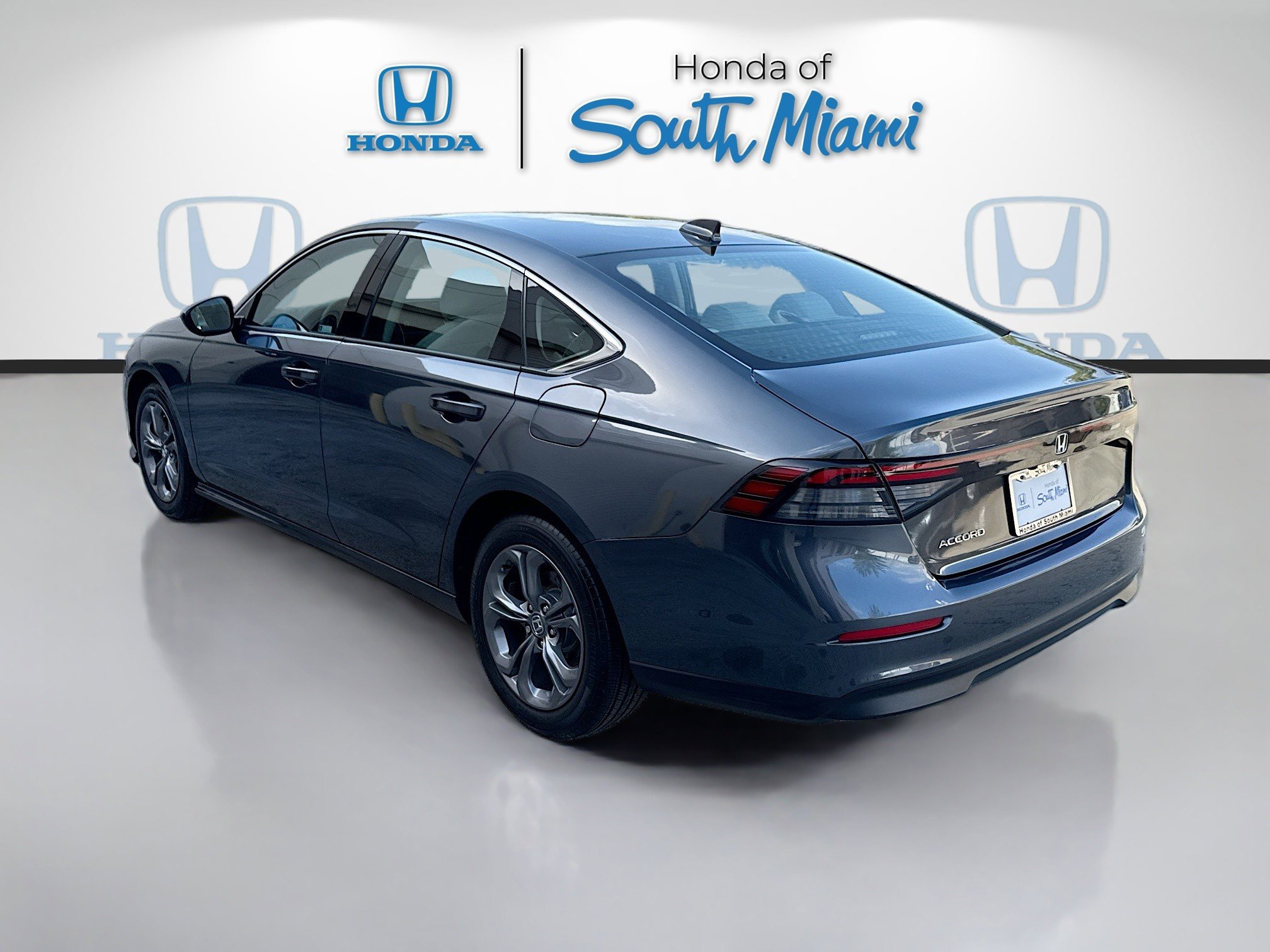 Certified 2024 Honda Accord EX image 5