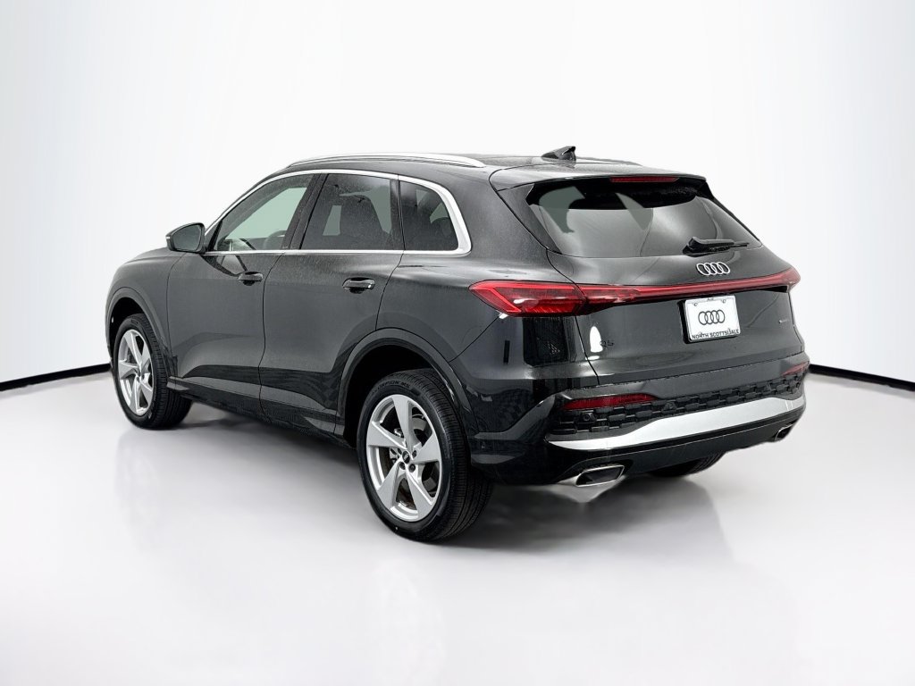 Used 2025 Audi Q5 Premium Plus w/ Premium Plus AWD/4WD image 7