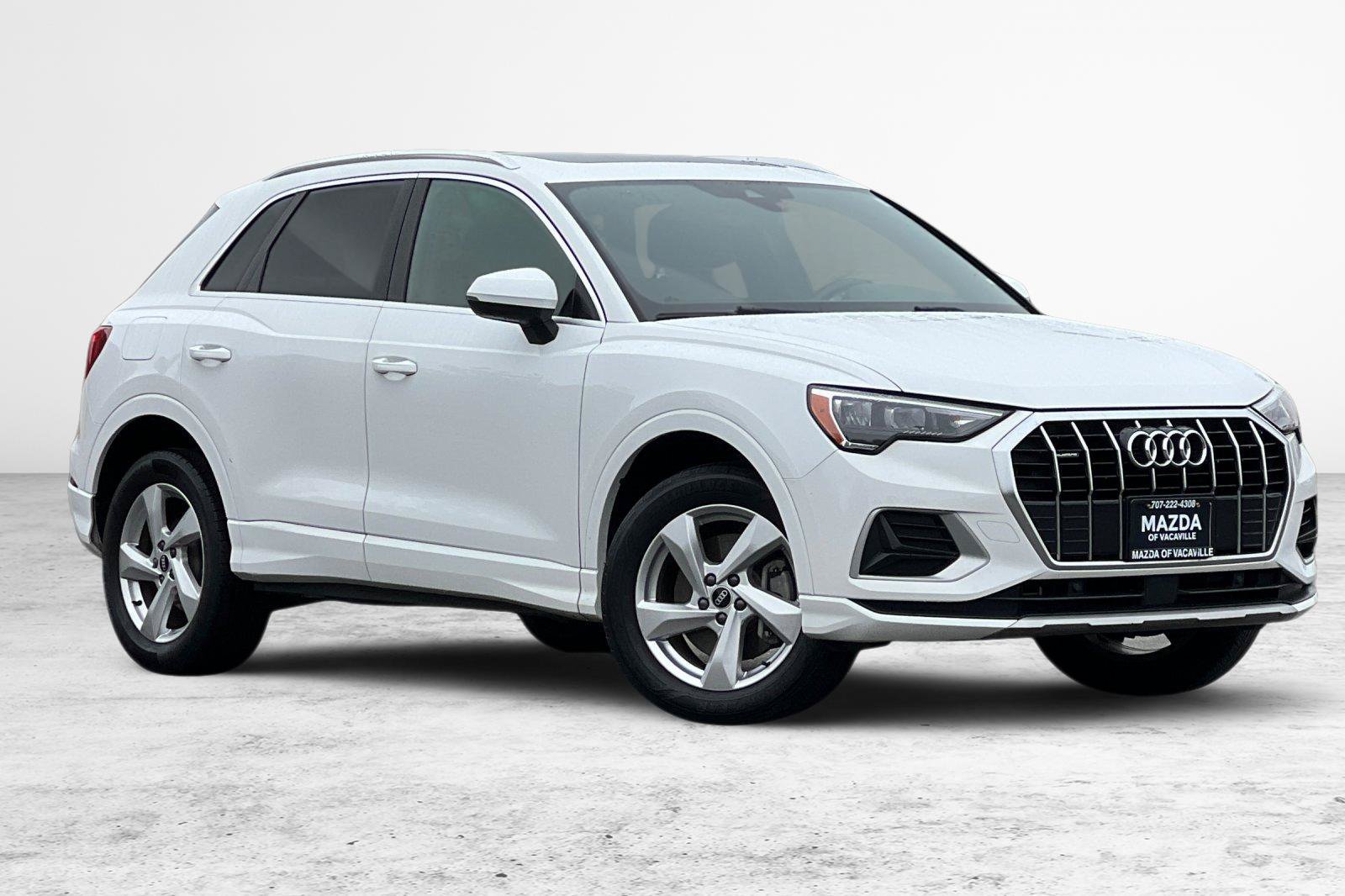 Used 2021 Audi Q3 2.0T Premium AWD/4WD image 2