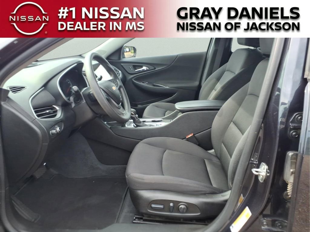 Used 2022 Chevrolet Malibu LT FWD image 22