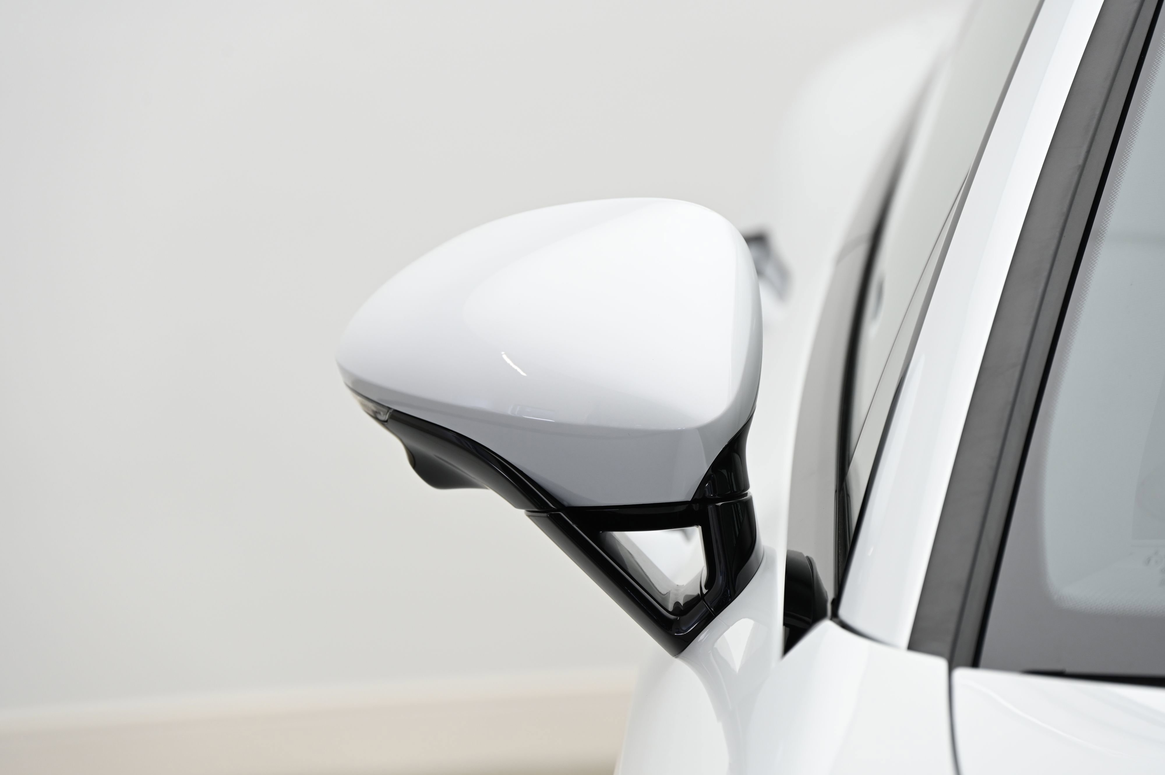 Used 2024 Porsche Panamera 4 image 13