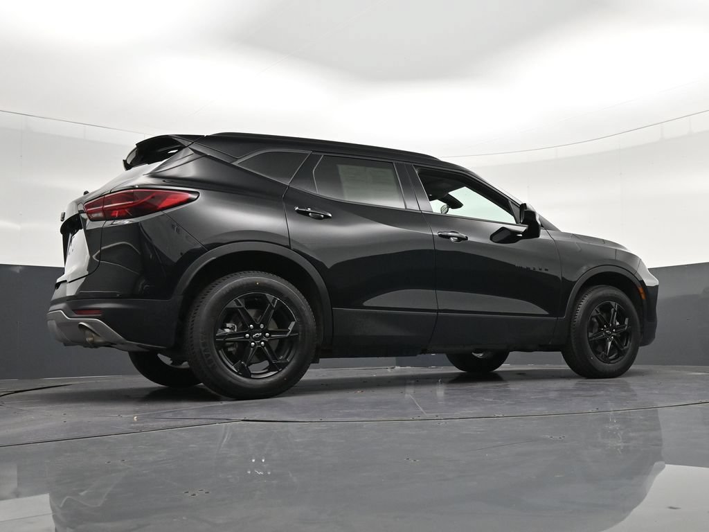 Used 2024 Chevrolet Blazer LT w/ Midnight/Sport Edition FWD image 26