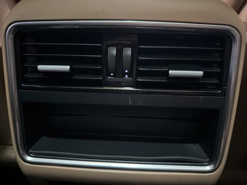 Used 2019 Porsche Cayenne image 31