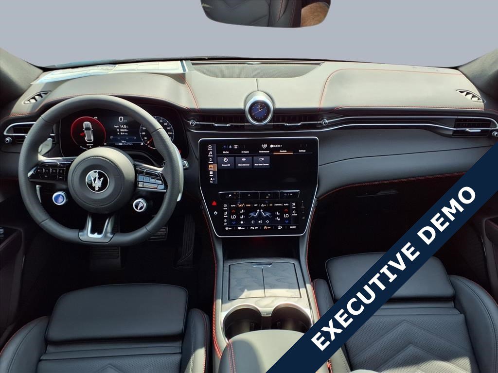 New 2025 Maserati Grecale GT AWD/4WD image 8