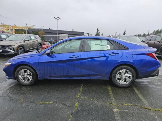 New 2026 Hyundai Elantra SE FWD image 4