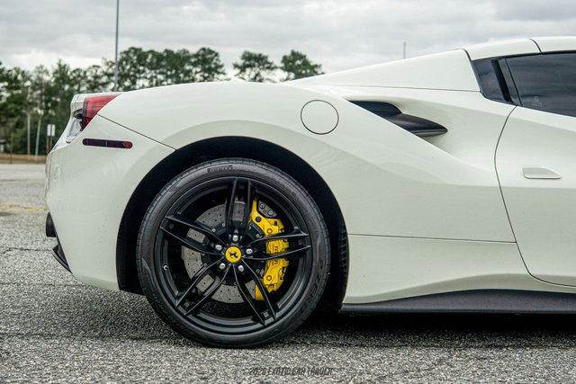 Used 2017 Ferrari 488 Spider image 9