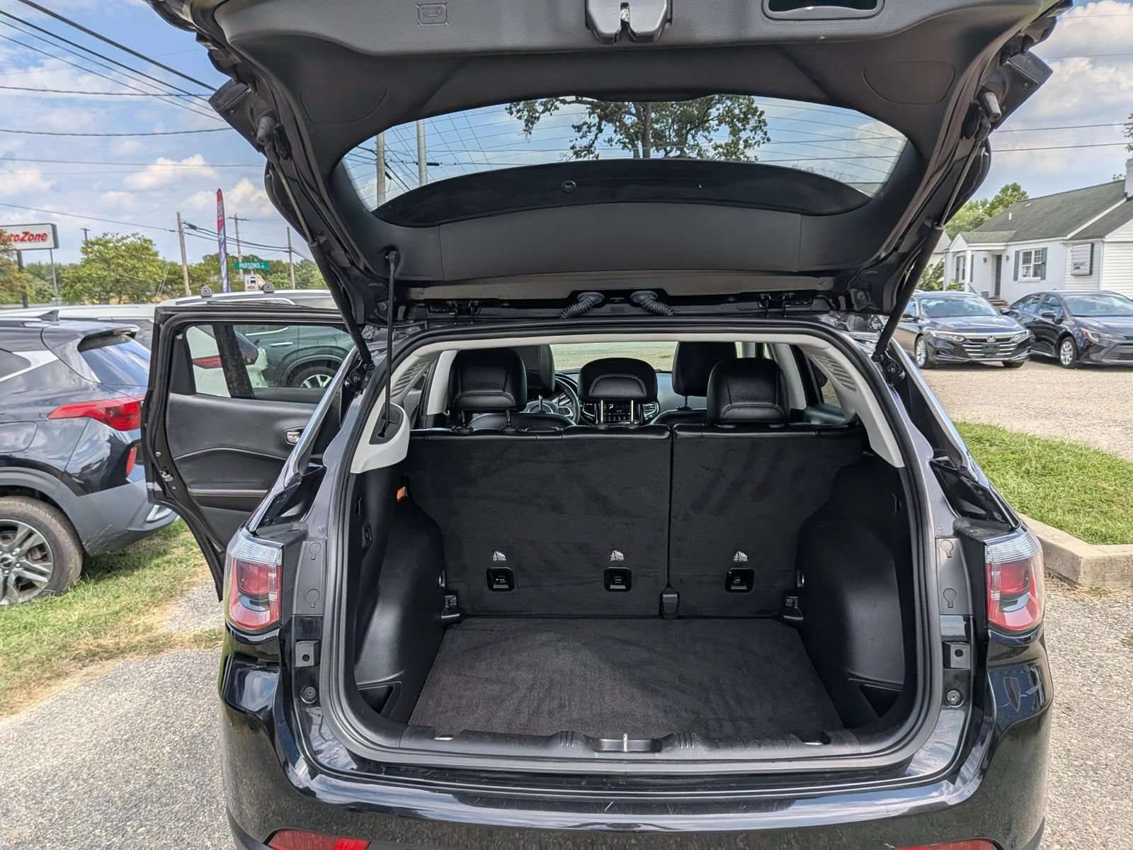 Used 2019 Jeep Compass Limited AWD/4WD image 29