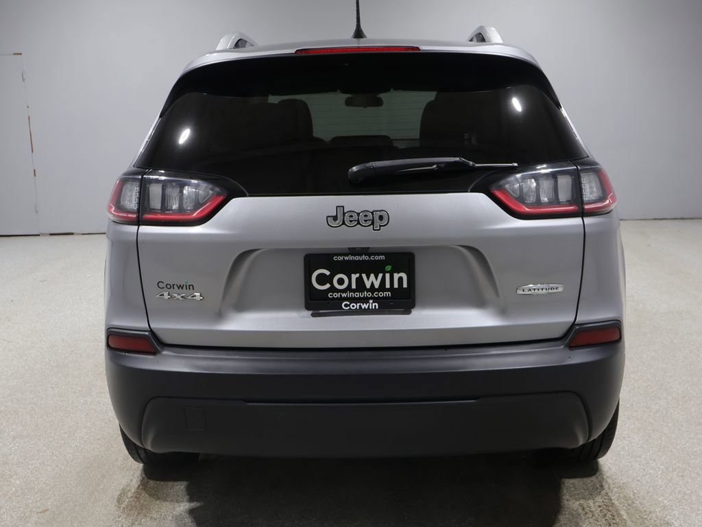 Used 2019 Jeep Cherokee Latitude w/ Popular Appearance Group image 3