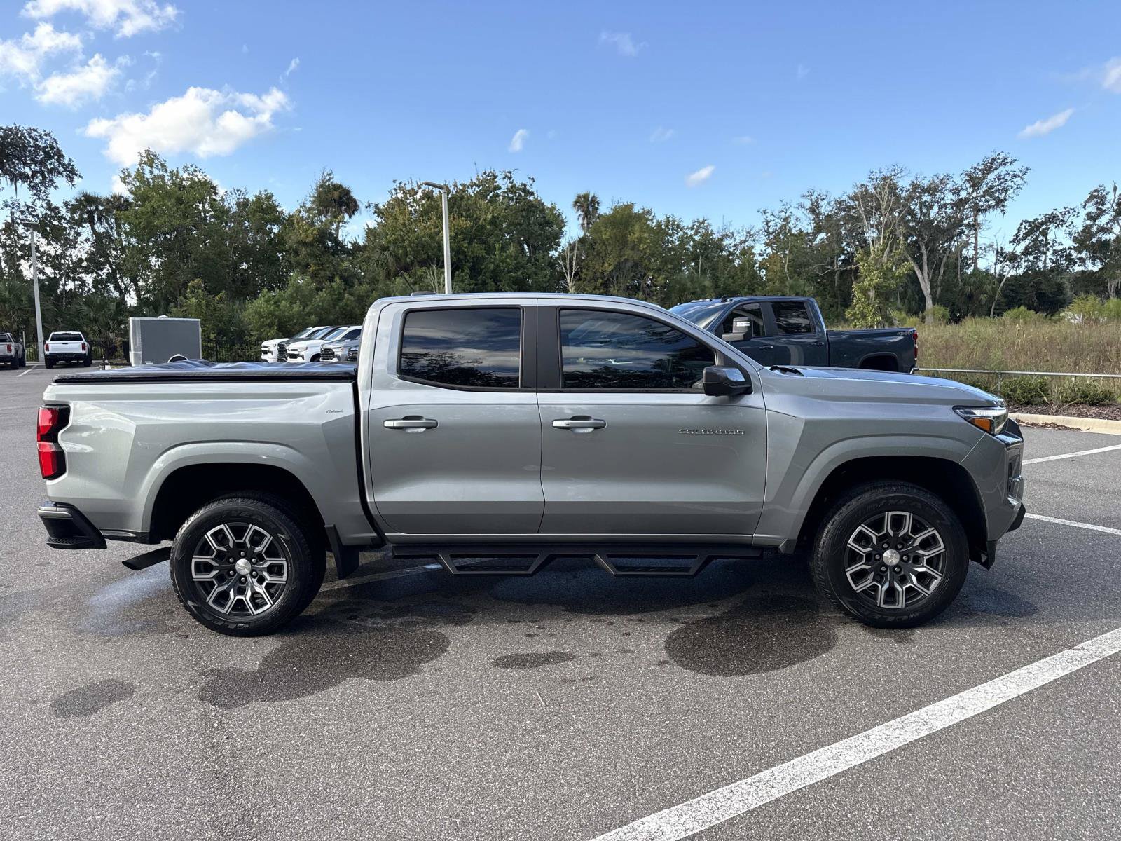 Used 2023 Chevrolet Colorado LT w/ LT Convenience Package III RWD image 2