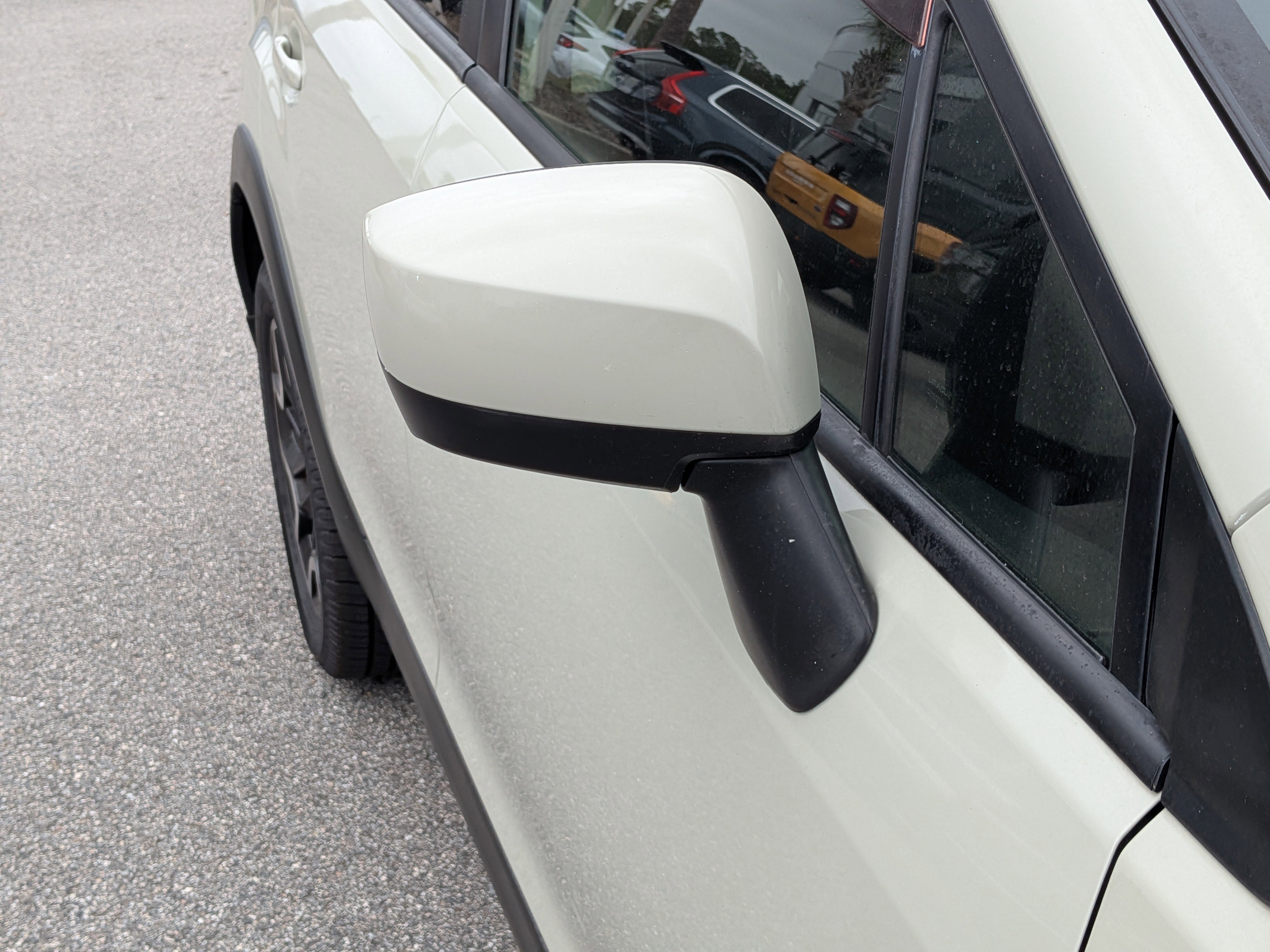 Used 2017 Subaru Crosstrek 2.0i Premium image 11