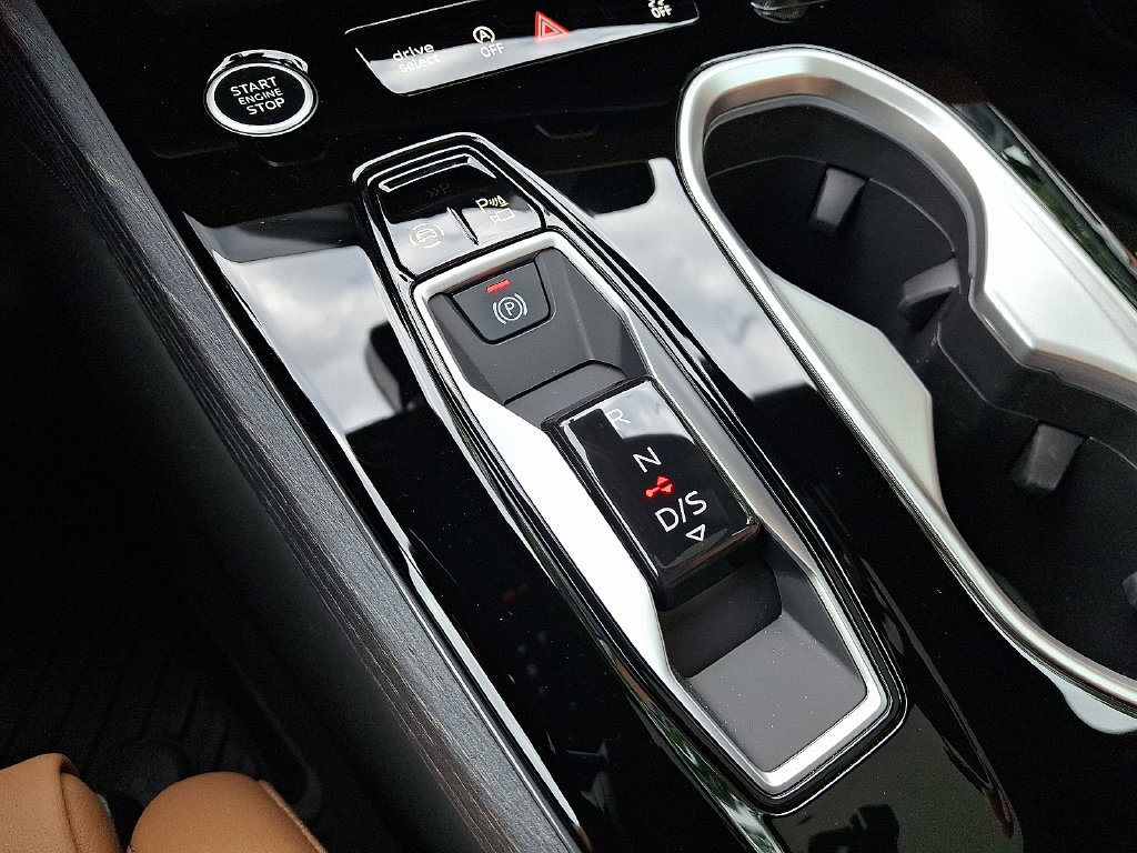 New 2026 Audi A6 Premium Plus AWD/4WD image 7