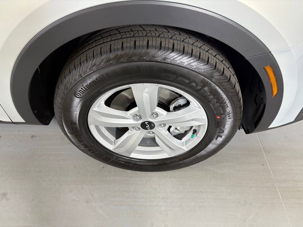 New 2026 Kia Sorento LX image 11