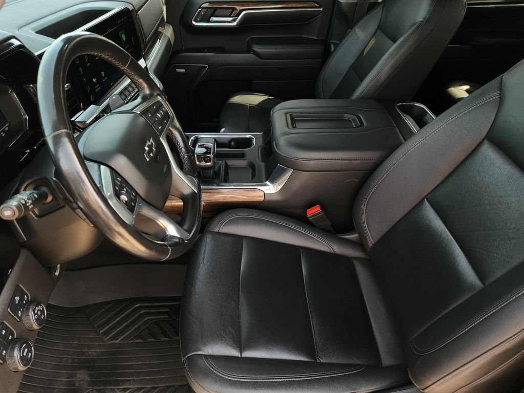 Used 2022 Chevrolet Silverado 1500 LT Trail Boss w/ Convenience Package II AWD/4WD image 16