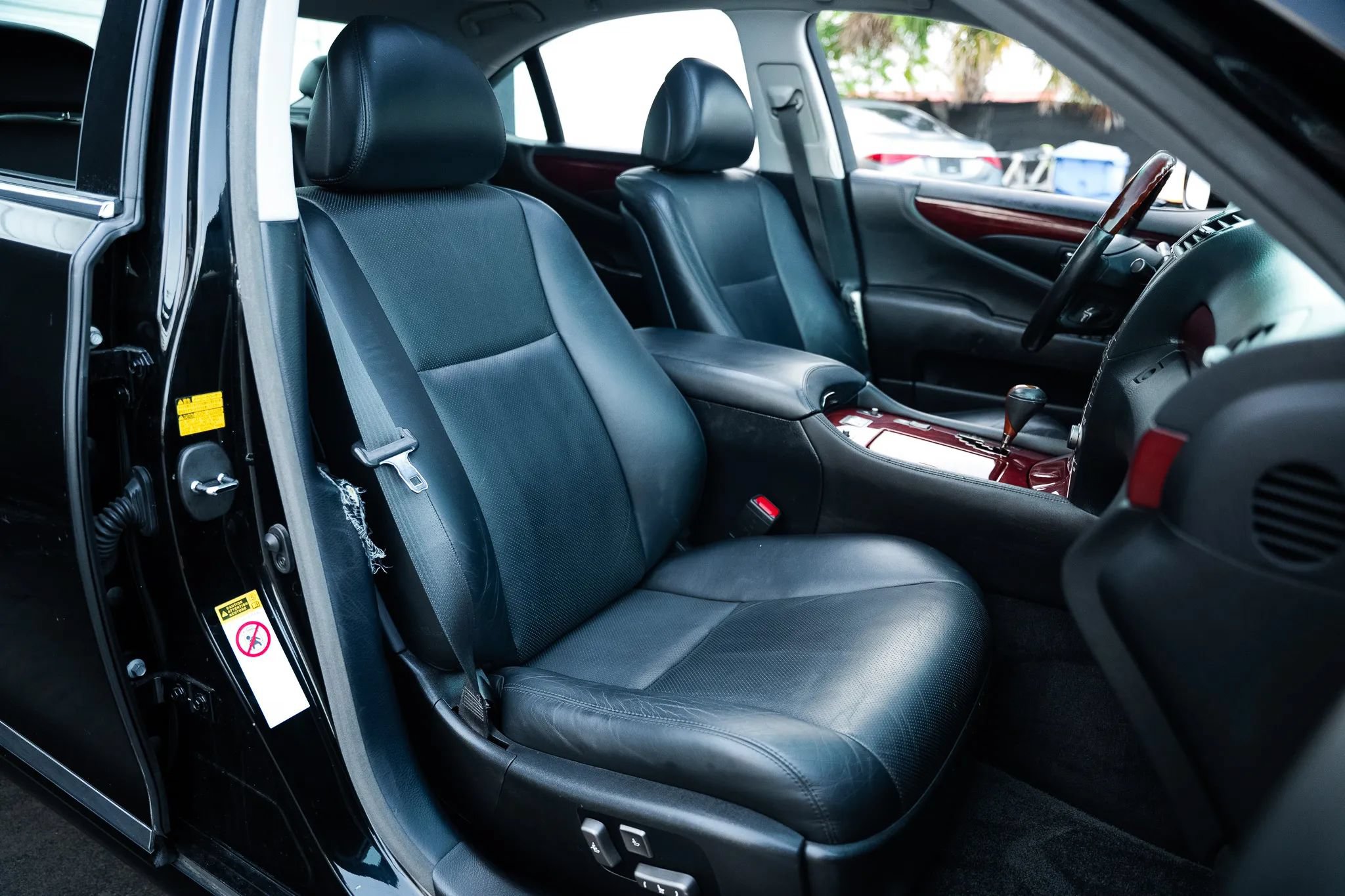 Used 2008 Lexus LS 460 RWD image 29