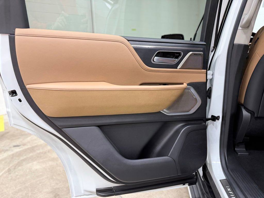 Used 2025 INFINITI QX80 Sensory image 39