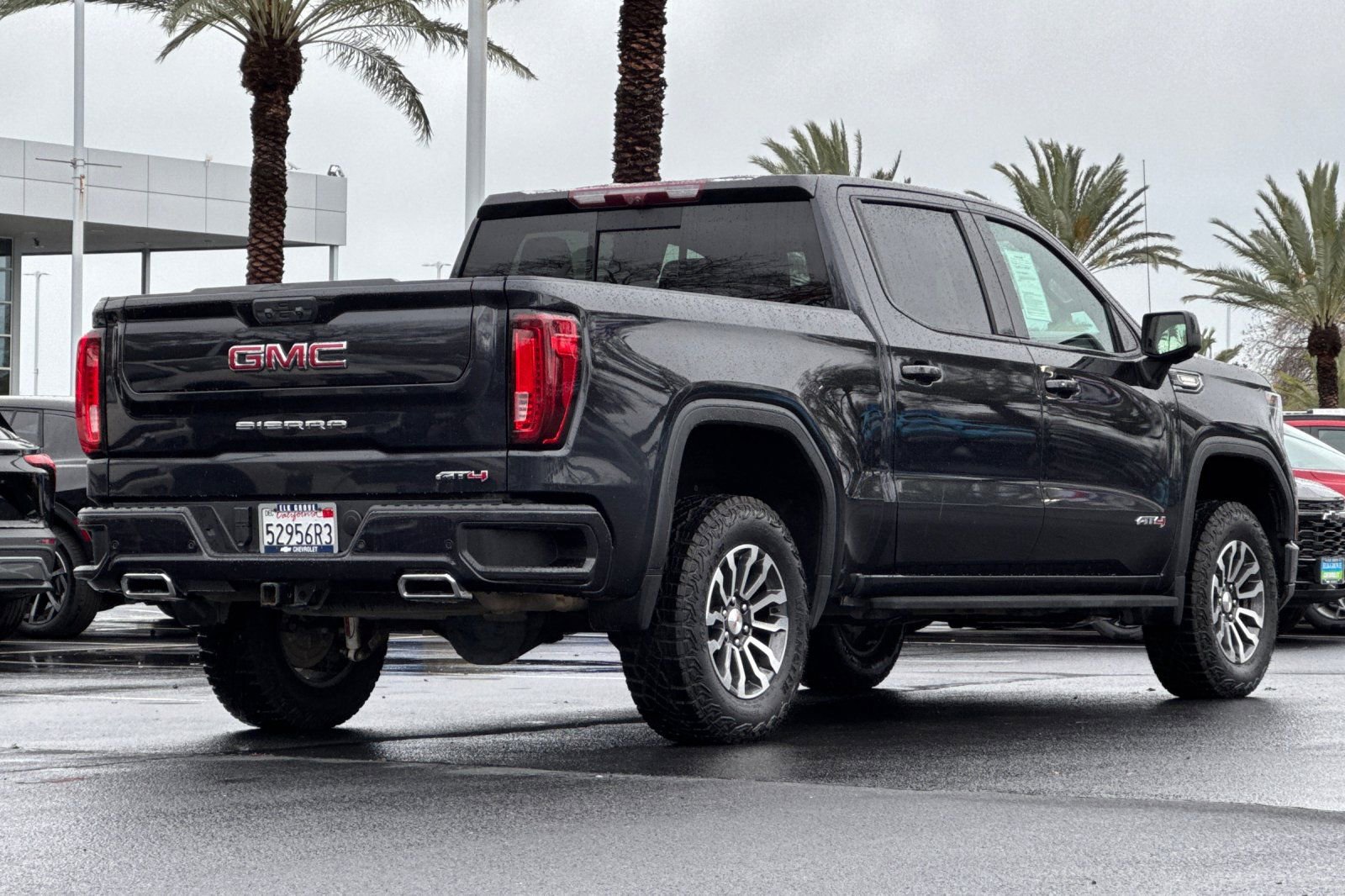 Used 2023 GMC Sierra 1500 AT4 w/ AT4 Premium Package image 3