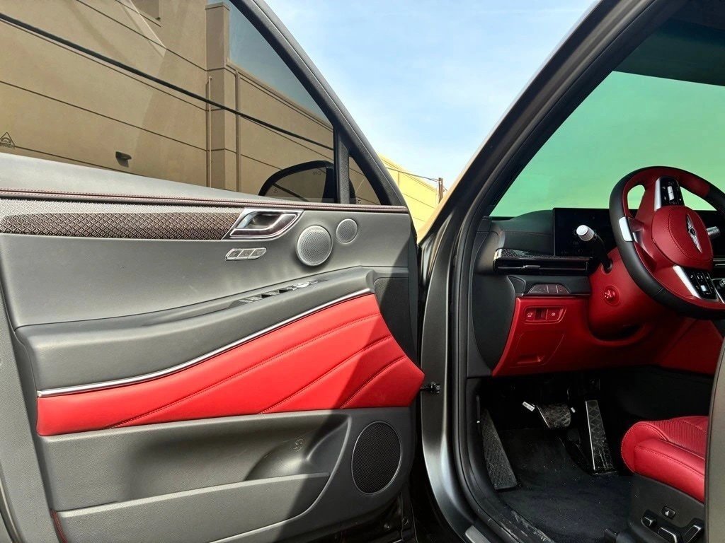 New 2026 Genesis GV80 3.5T e-SC image 6