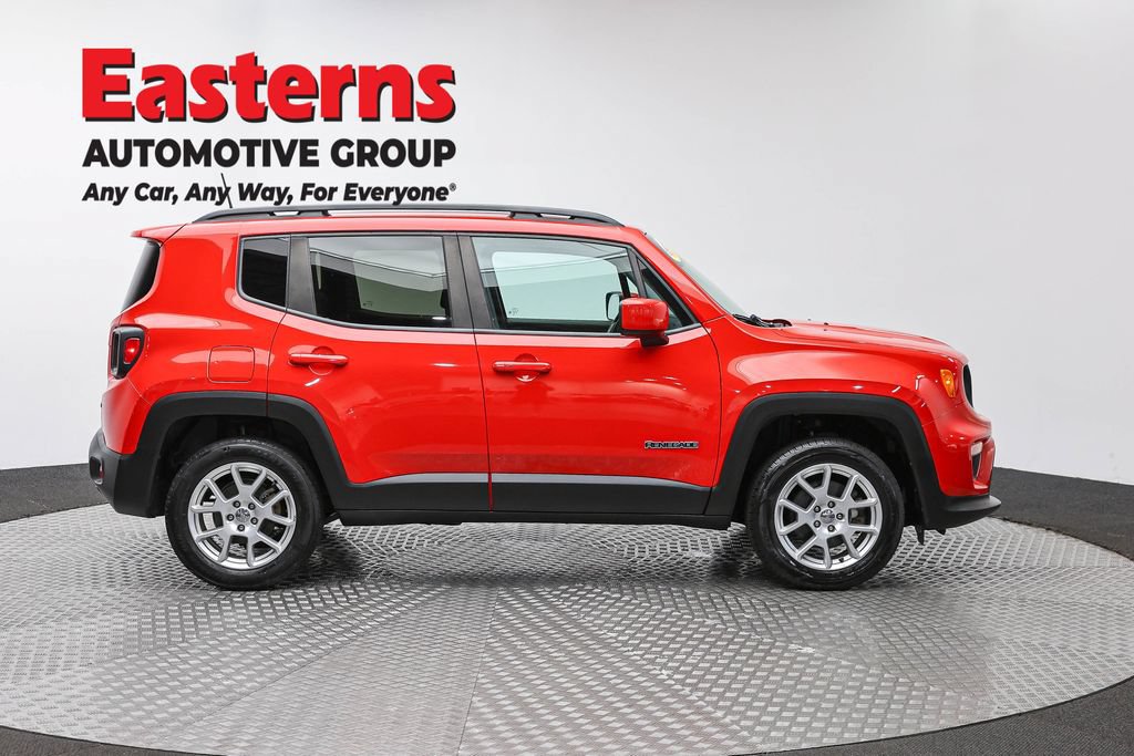 Used 2021 Jeep Renegade Latitude AWD/4WD image 4