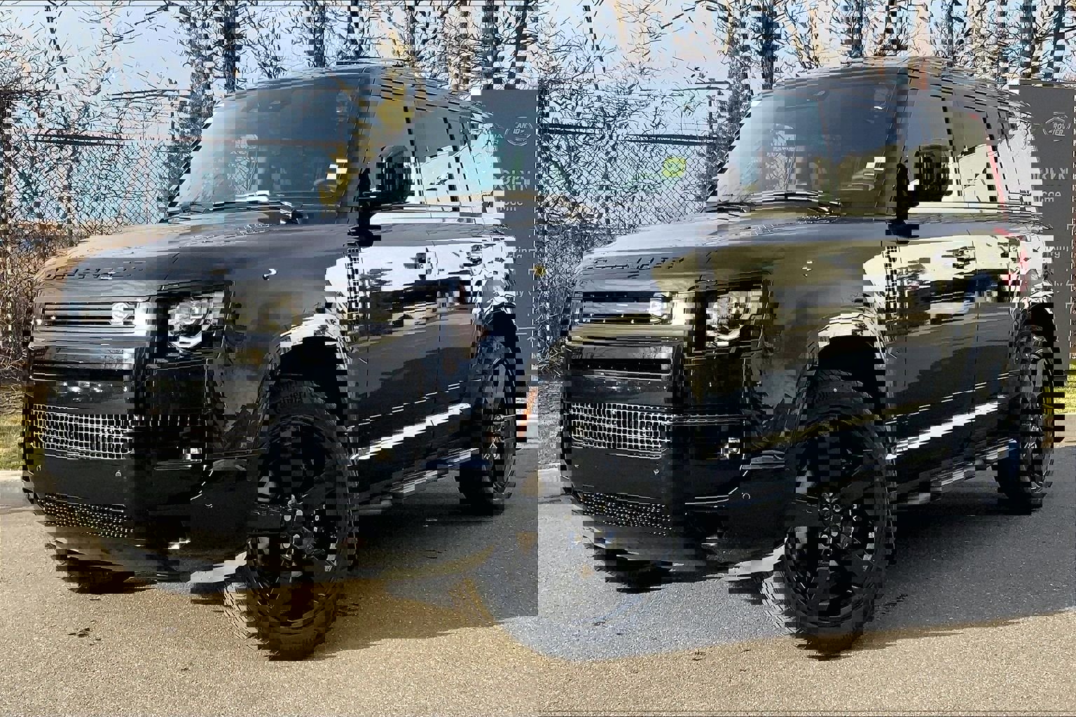 New 2026 Land Rover Defender 110 V8 image 1