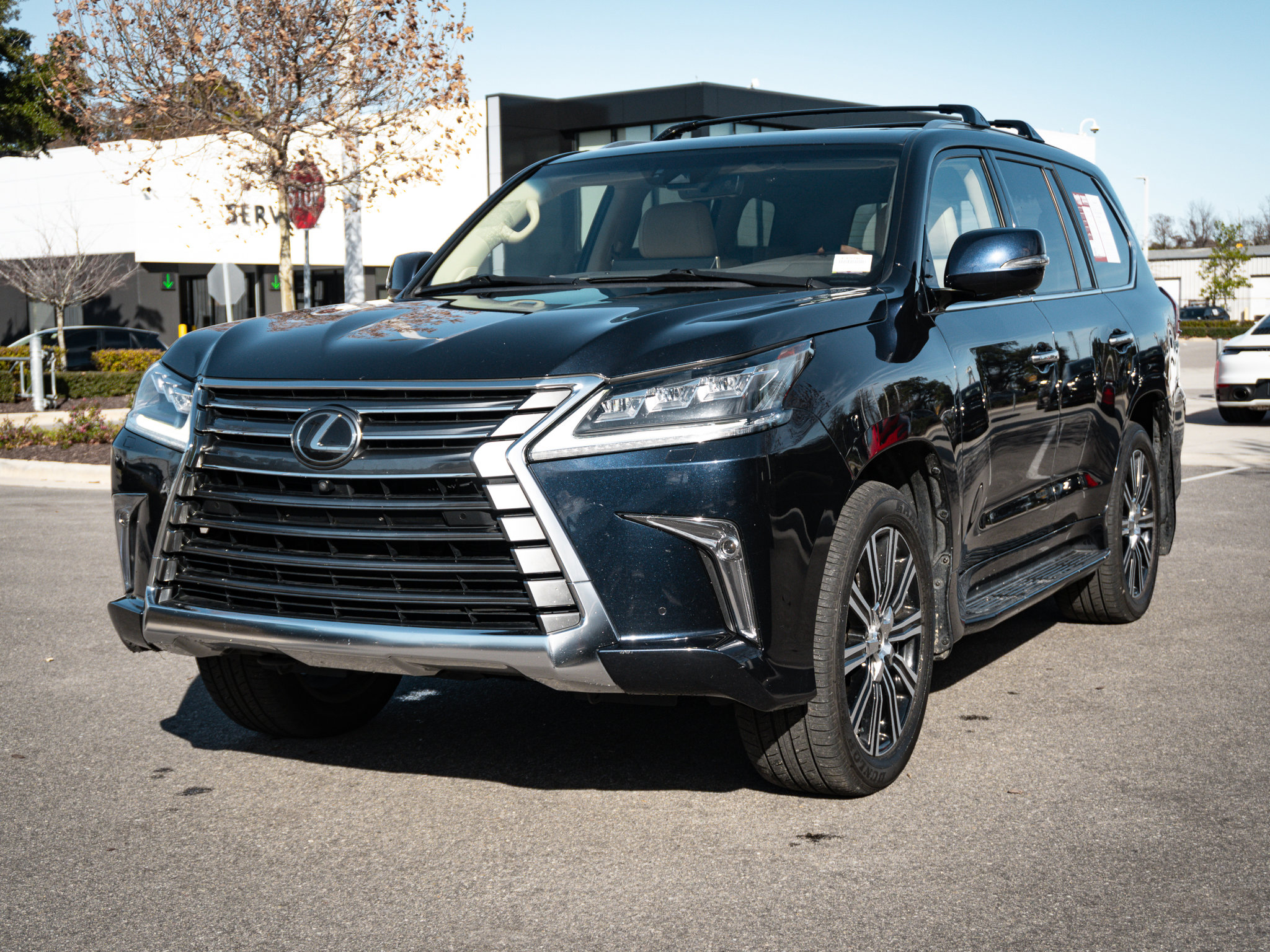 Used 2018 Lexus LX 570 4WD w/ Luxury Package image 5