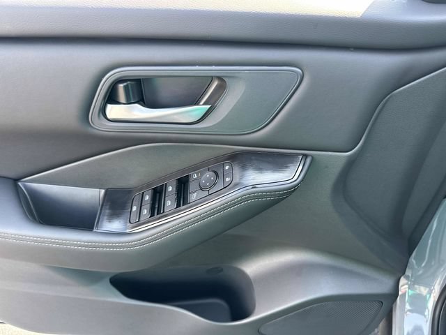 New 2026 Nissan Rogue SV AWD/4WD image 20