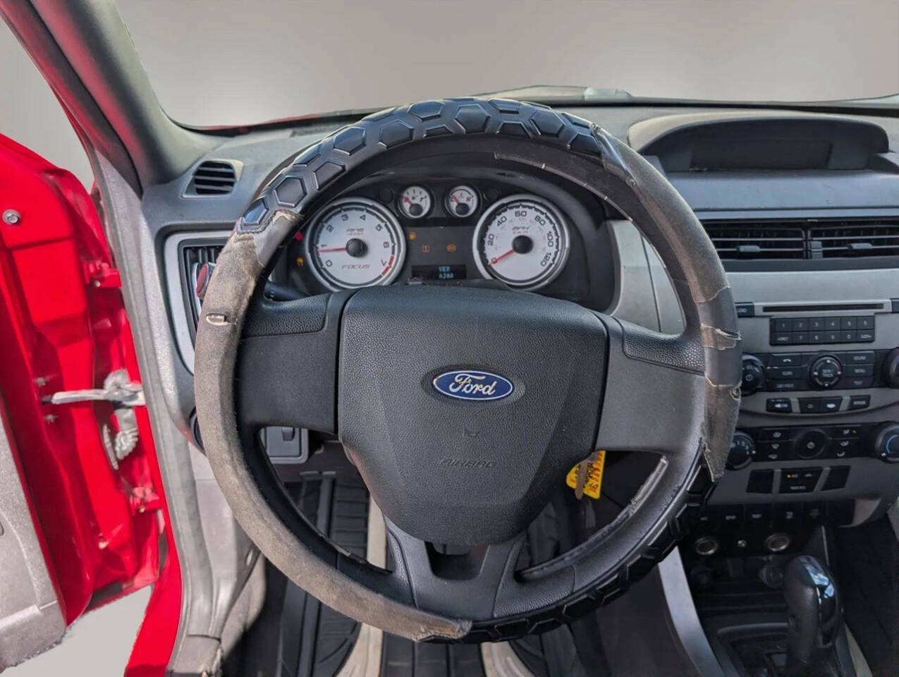 Used 2008 Ford Focus SE FWD image 30