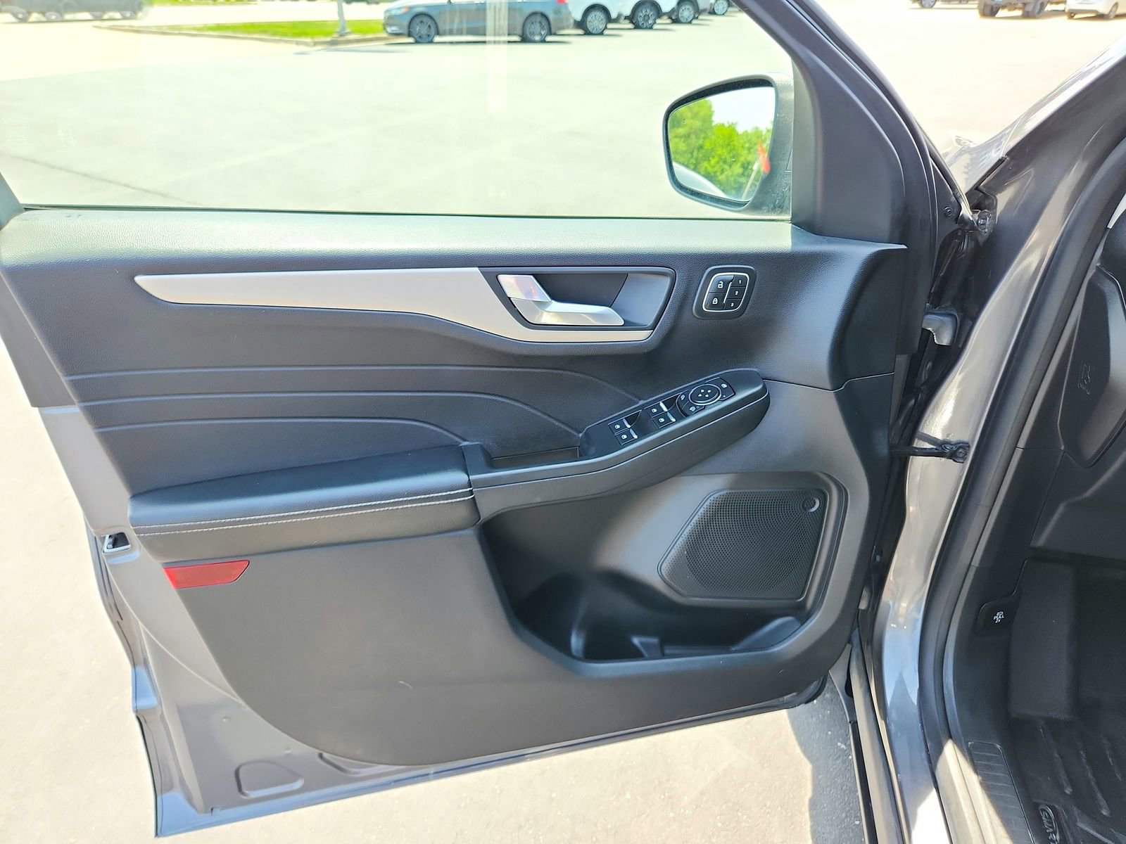 Used 2021 Ford Escape SEL w/ Technology Package AWD/4WD image 22