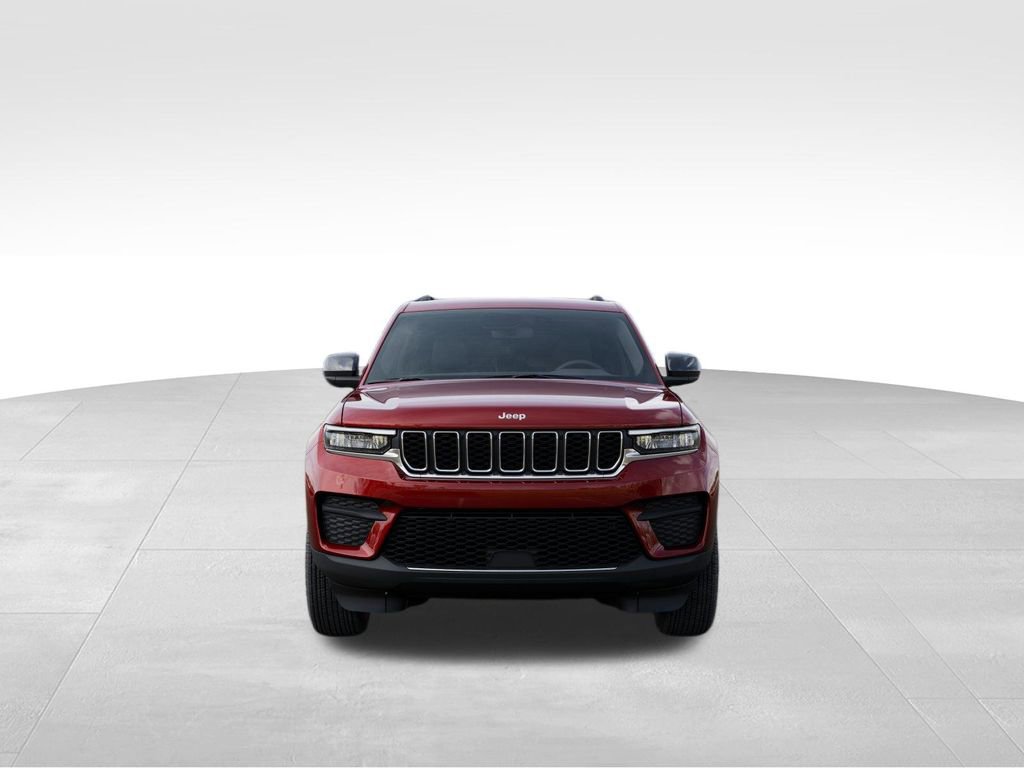 New 2026 Jeep Grand Cherokee Laredo image 6
