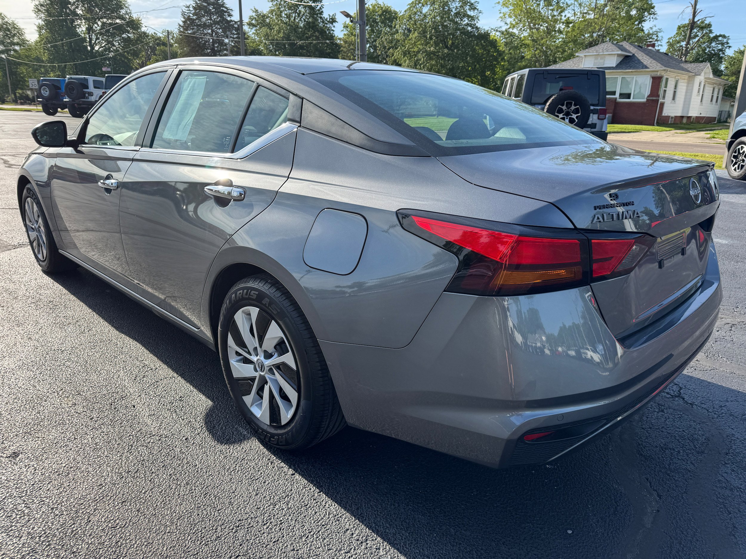 Used 2024 Nissan Altima 2.5 S FWD image 5