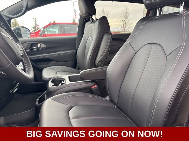 New 2026 Chrysler Pacifica Select image 15