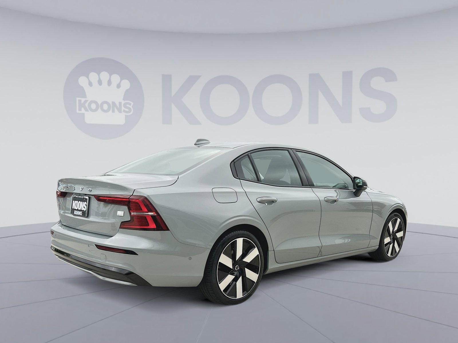 Certified 2024 Volvo S60 T8 Plus w/ Climate Package AWD/4WD image 7
