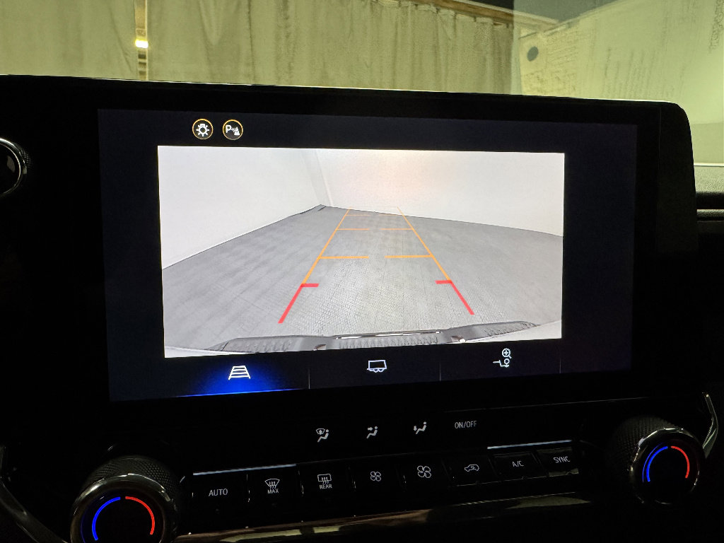 Used 2025 Chevrolet Colorado Trail Boss w/ Midnight Edition AWD/4WD image 29