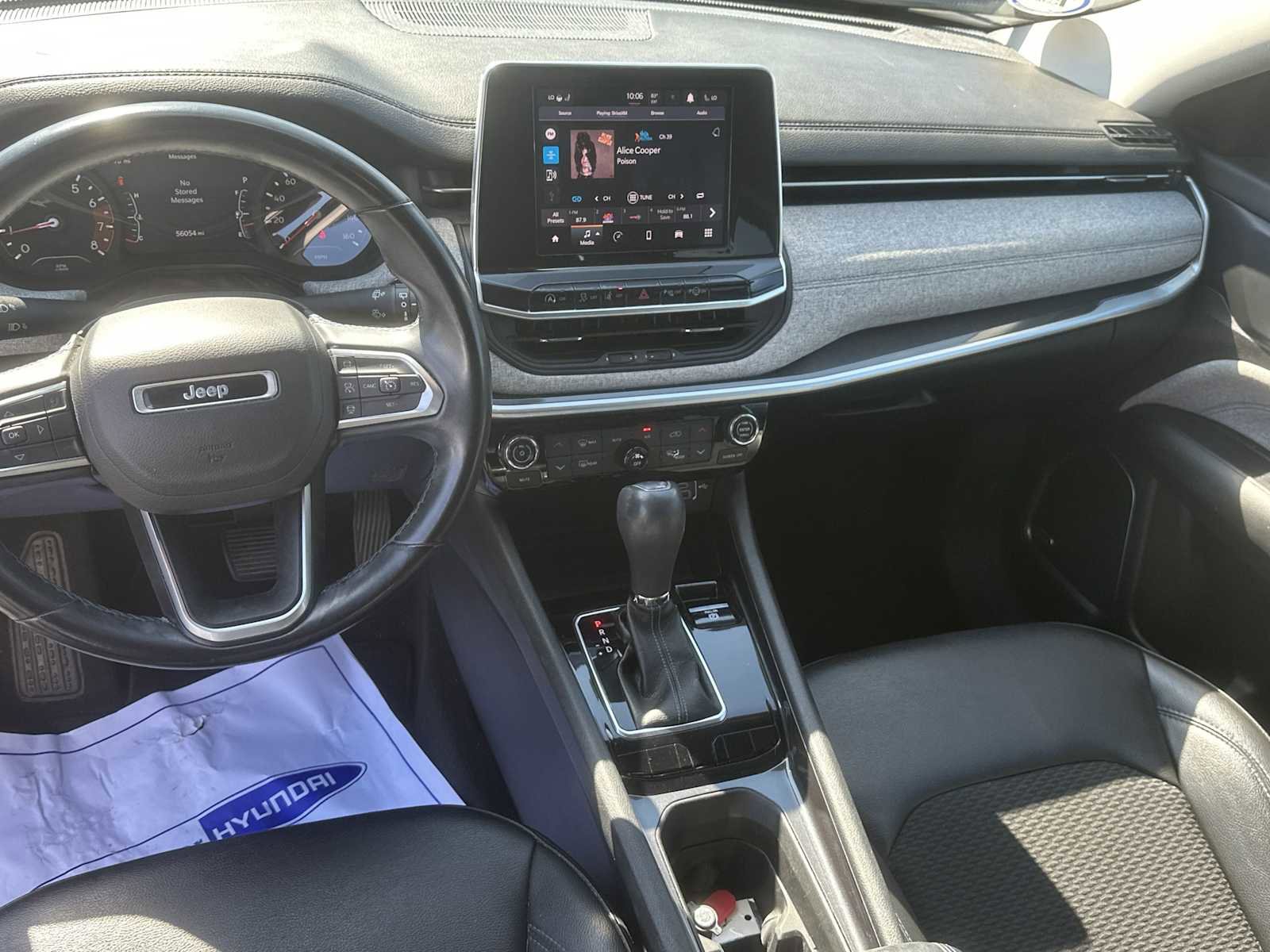 Used 2022 Jeep Compass Latitude w/ Sun and Sound Group image 14