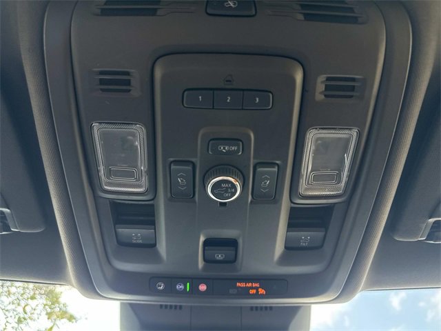 Used 2024 Cadillac Escalade Sport w/ LPO, ONYX Package image 27