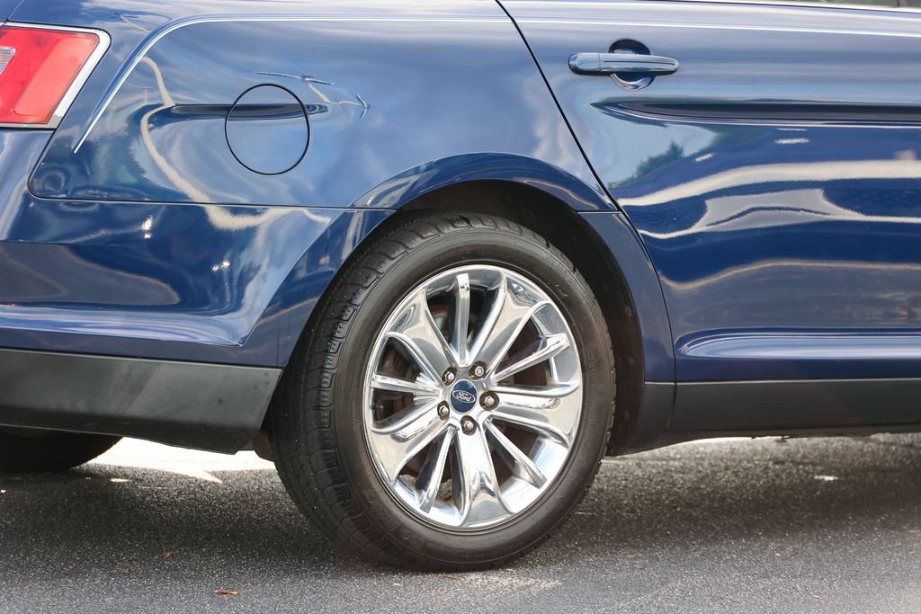 Used 2012 Ford Taurus Limited FWD image 23
