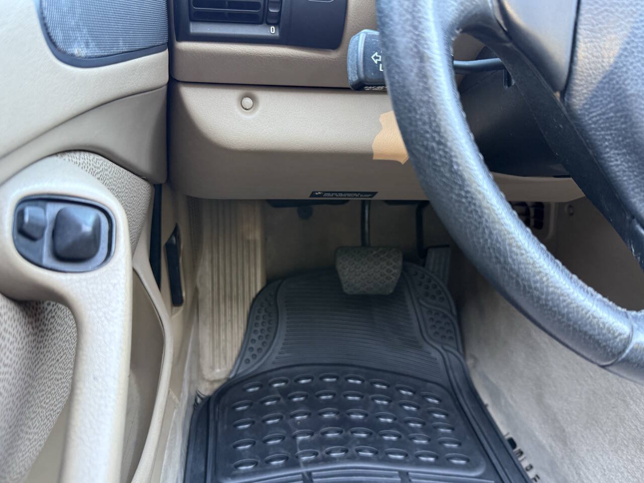 Used 2000 BMW Z3 2.5i RWD image 26