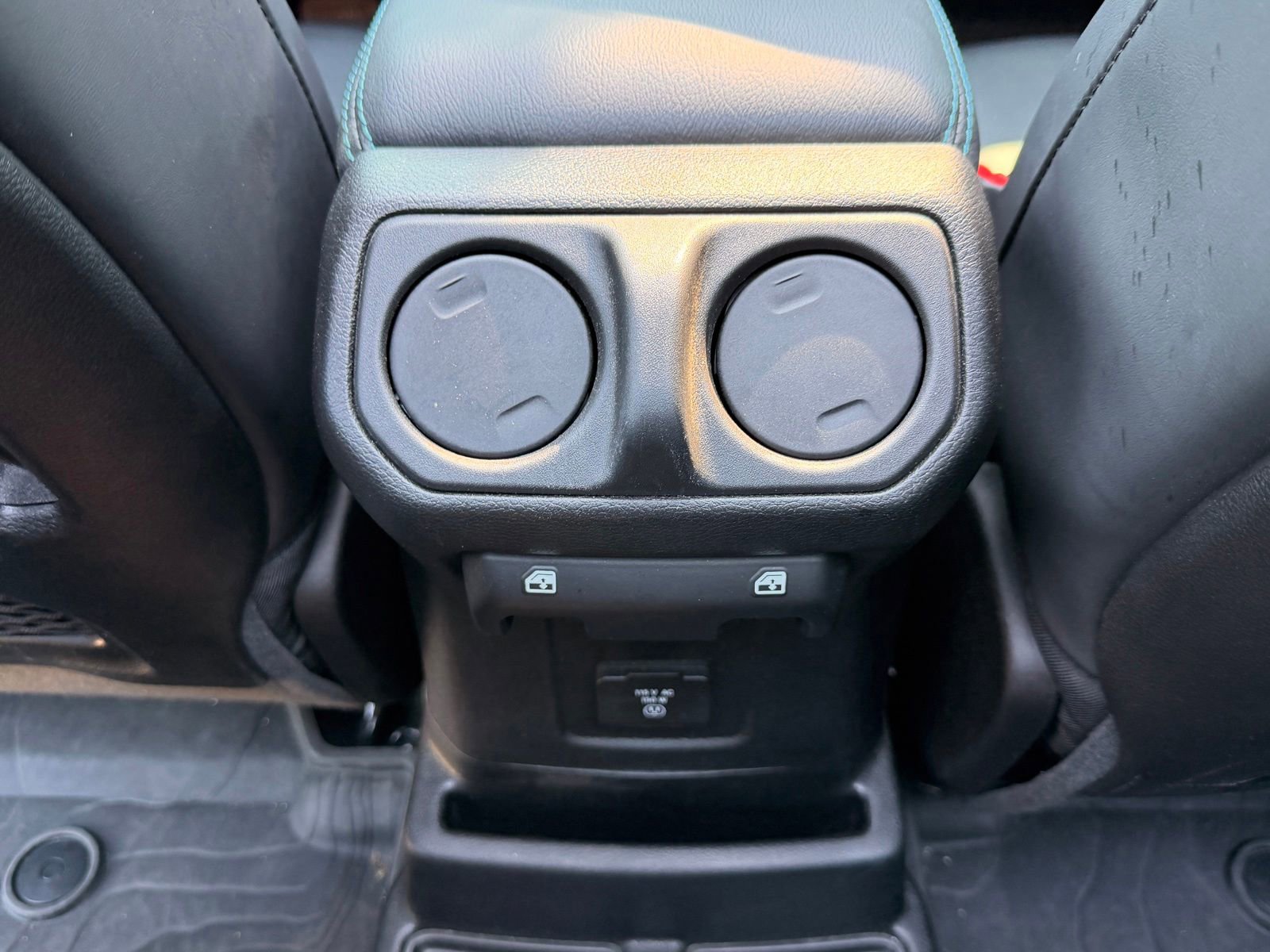Used 2024 Jeep Wrangler High Altitude AWD/4WD image 16