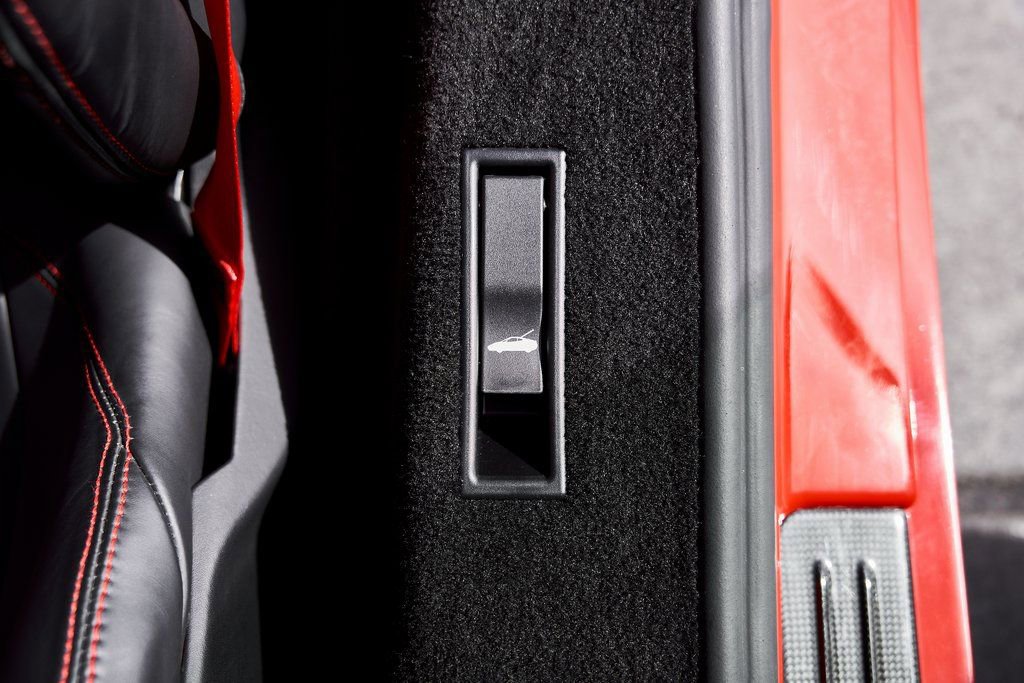 Used 2021 Ferrari SF90 Stradale image 38