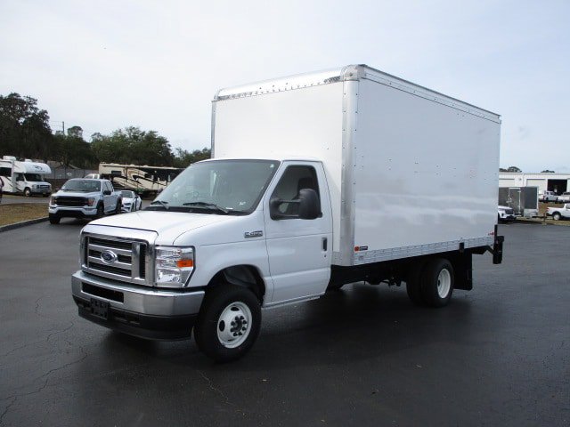 New 2025 Ford E-450 and Econoline 450 Super Duty w/ Power Equipment Group RWD image 15
