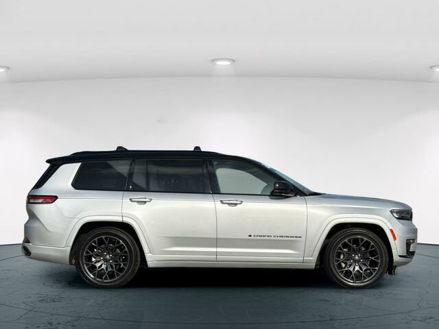 Used 2024 Jeep Grand Cherokee L Summit AWD/4WD image 43