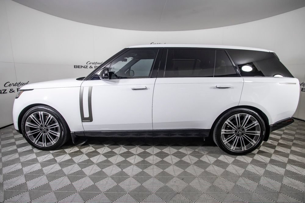 Used 2023 Land Rover Range Rover Long Wheelbase Autobiography AWD/4WD image 11