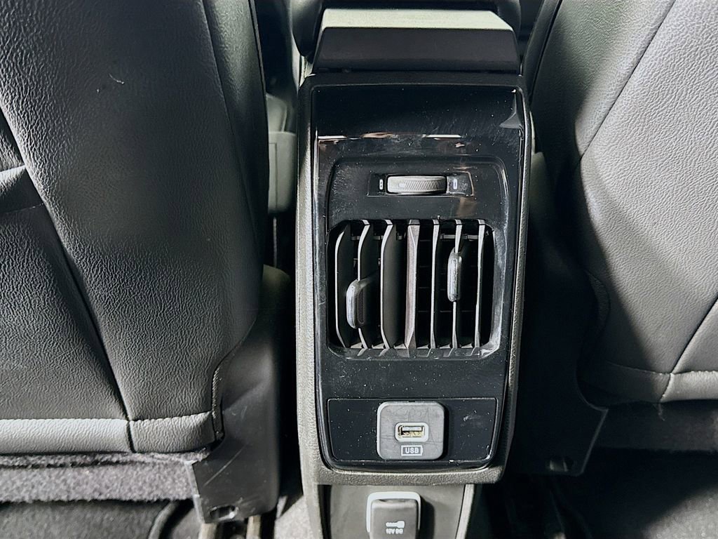 Used 2025 Jeep Compass Limited AWD/4WD image 32