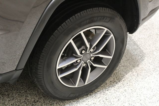 Used 2020 Jeep Grand Cherokee Limited image 24