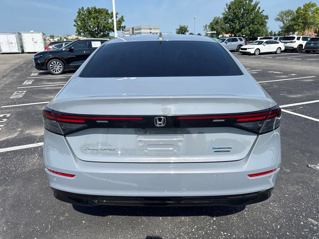 Used 2023 Honda Accord Touring image 9