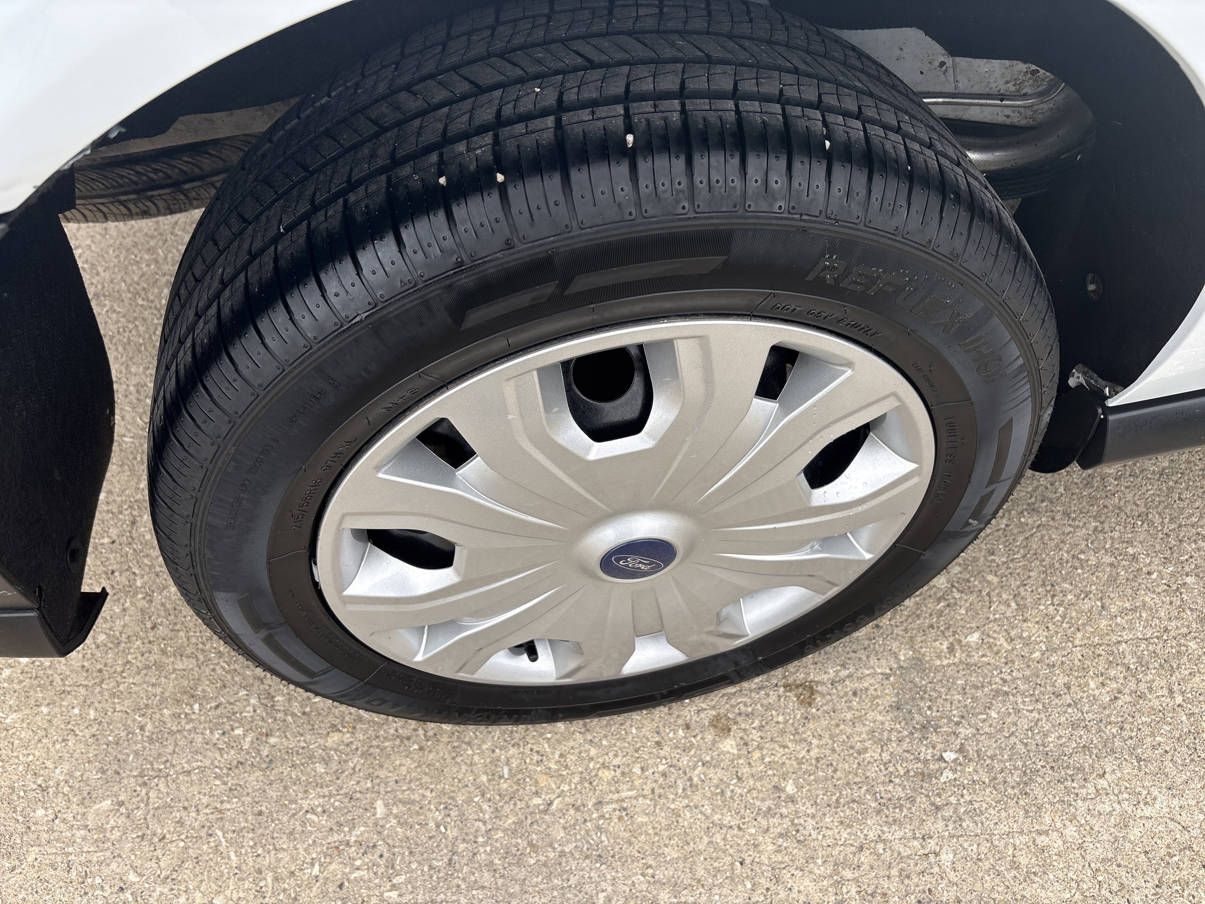 Used 2020 Ford Transit Connect XL image 6