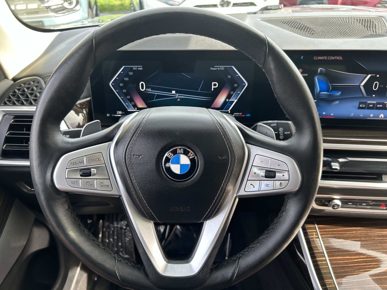 Used 2024 BMW X7 xDrive40i w/ Premium Package image 26