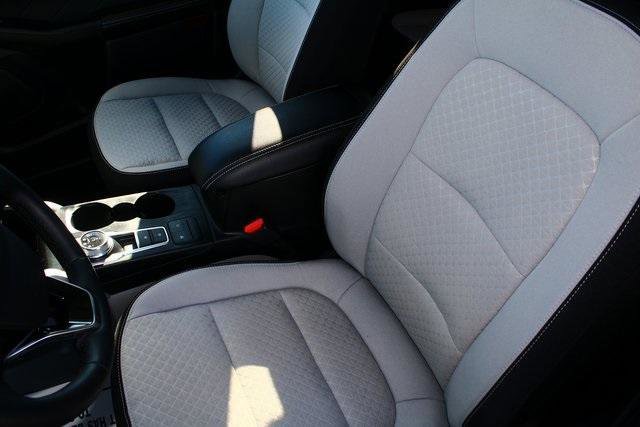 Used 2024 Ford Escape Active image 4